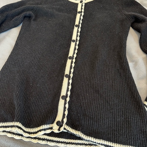 Moda international  VTG Style black &white Waffle knit cardigan. Silk & Cashmere - Picture 6 of 14